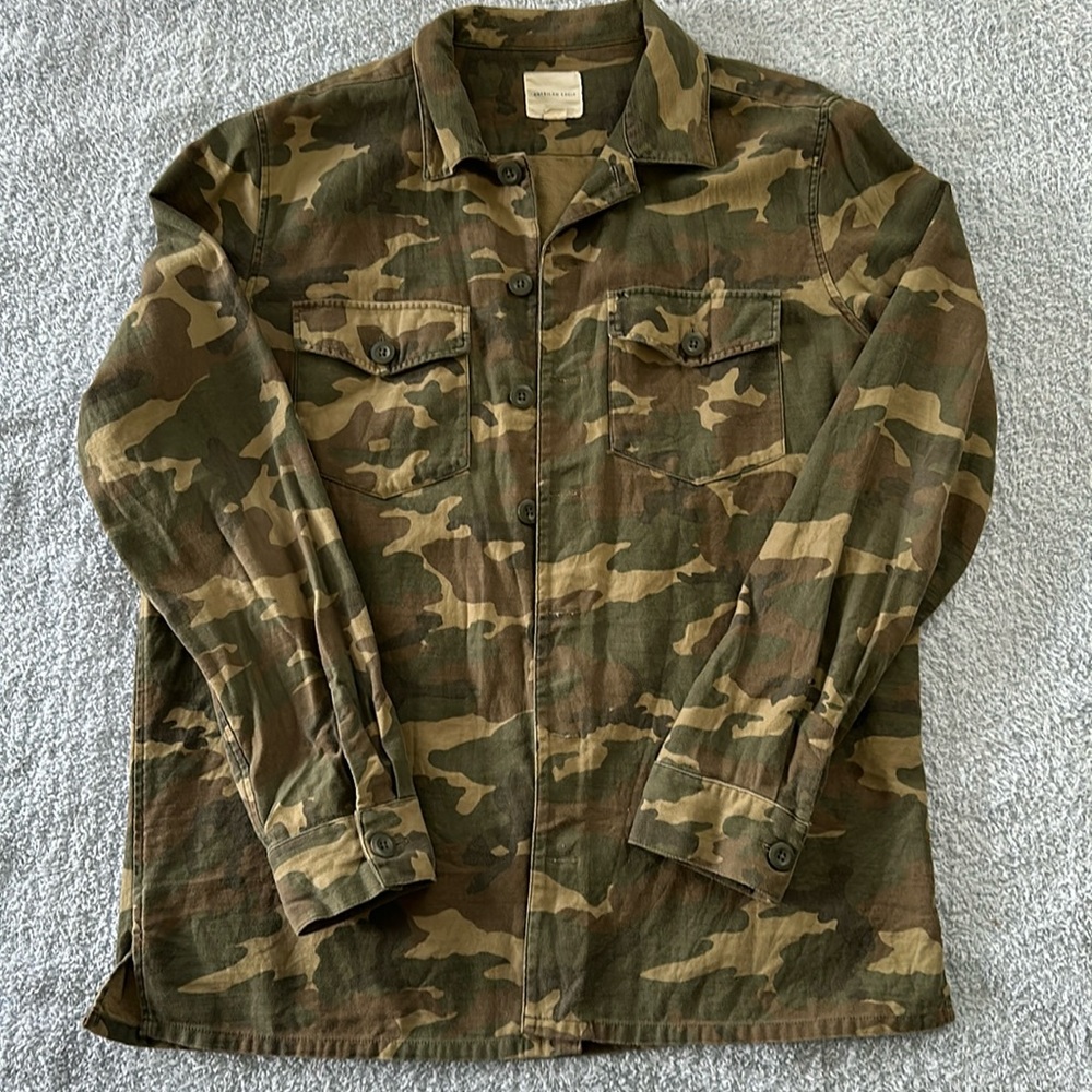American Eagle camouflage shacket size LT